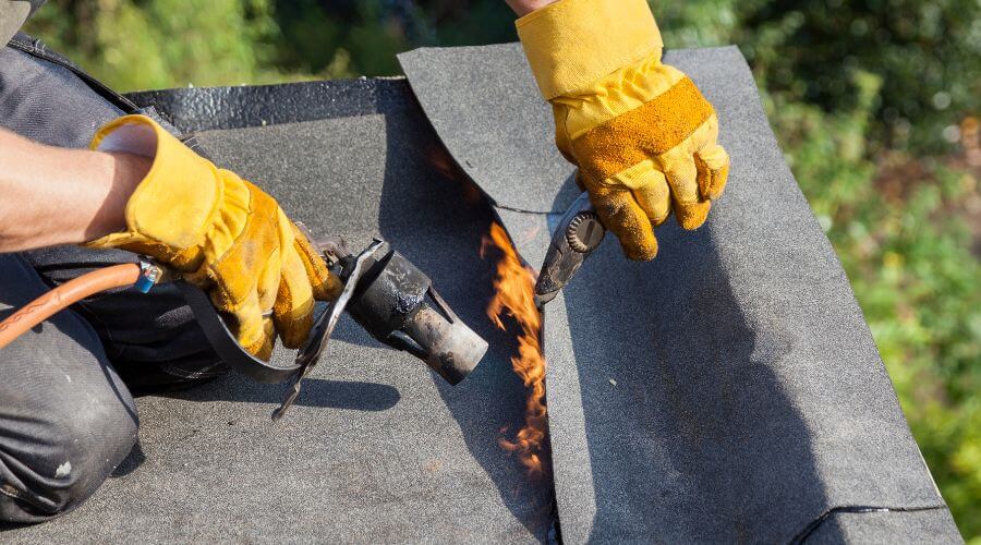 Expert Emergency Roof Repairs services in Oakhurst, CA